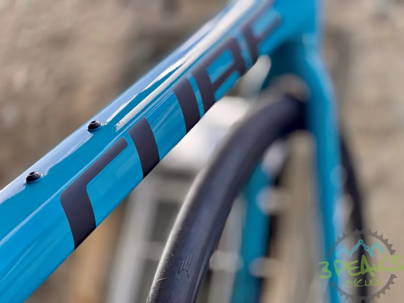 cube carbon road bike