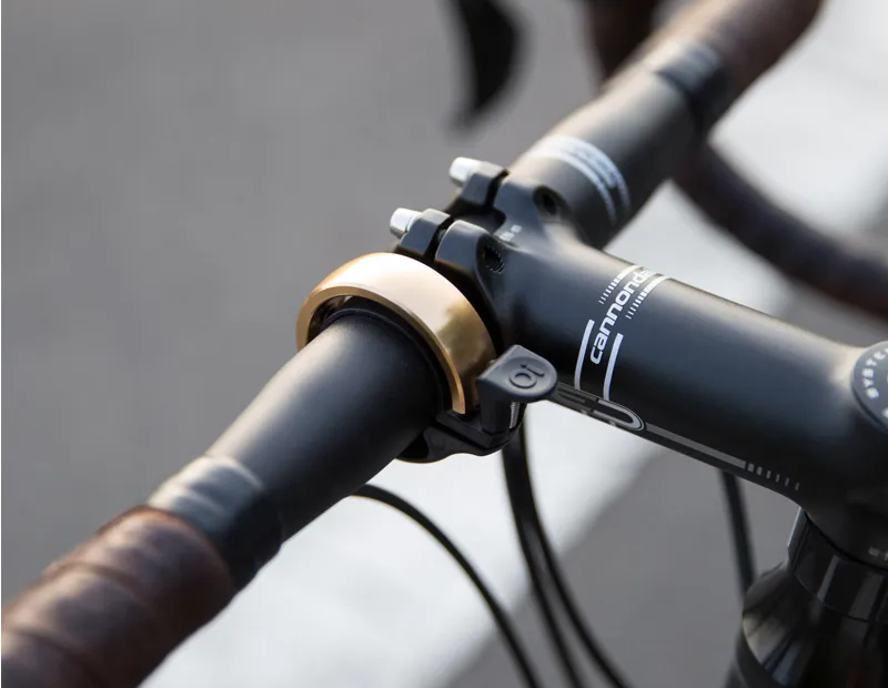 Knog Oi Classic Bike Bell in Black -1