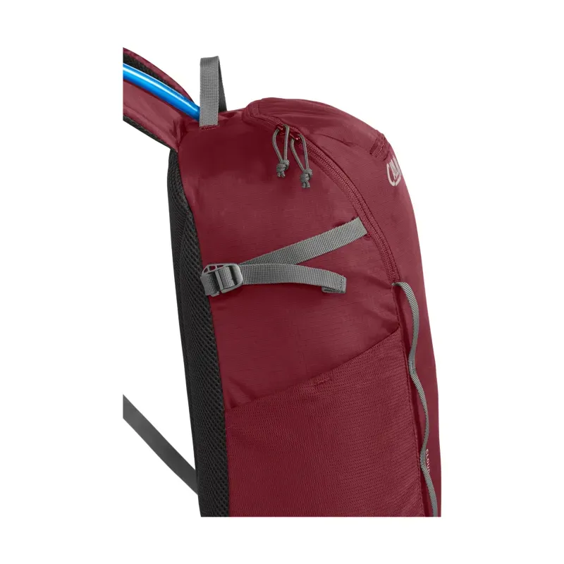 CamelBak Cloud Walker 18l Hydration Pack w/2.5L Reservoir in Cabernet-9