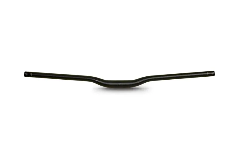 RFR Riser Trail 31.8x740x19mmx9deg Handlebar in Black