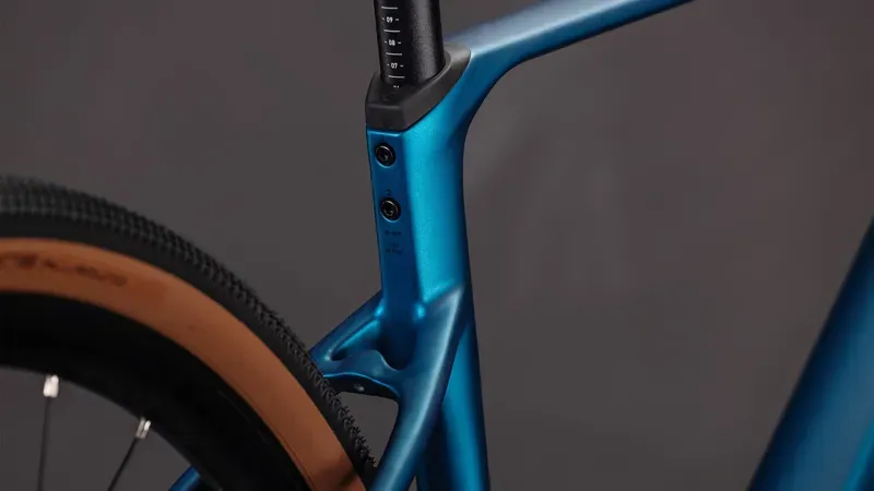 Cube Nulane C:62 SLX Gravel Bike in Electric Blue-3