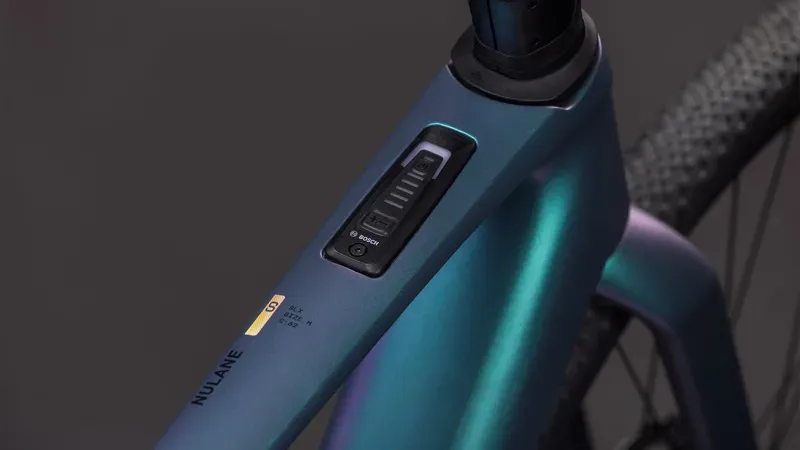 Cube Nulane Hybrid C:62 SLX 400X E-Hybrid Bike in Polar Light/Prism-2