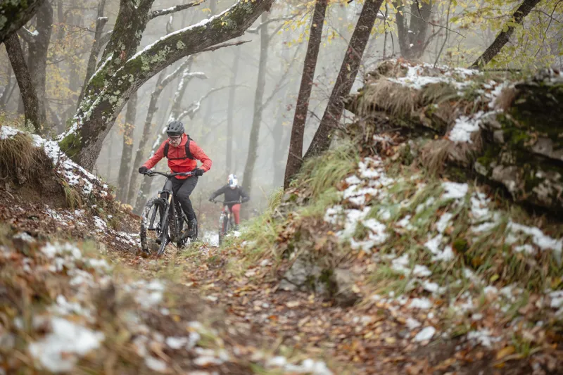 Electric Mountain Bikes – Shop Top E‑MTBs at 3 Peaks Cycles