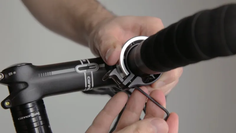 Knog Oi Classic Bike Bell in Black -2