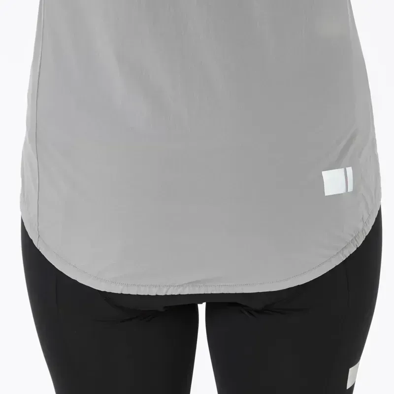 Madison Roam Women's LW Windproof Packable Jacket in Magnesium Grey-6