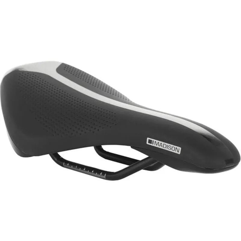 Madison Roam Junior Saddle in Black 135 mm x 245mm