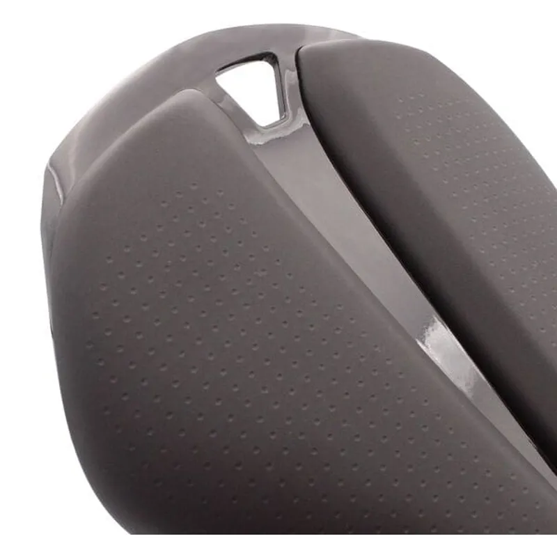 Madison Flux Aero Short Alloy Saddle Titanium rail-3