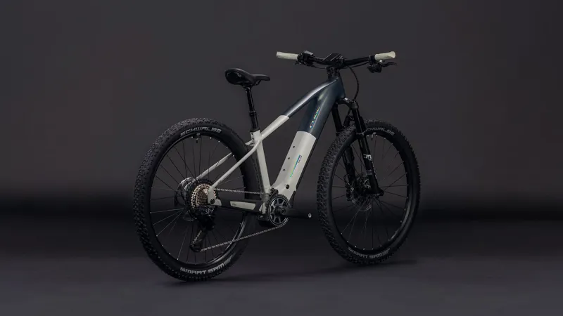 Cube Reaction Hybrid SLT 800 Electric Hardtail in Green-10