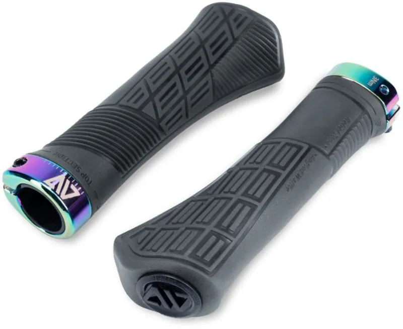 Acid Grips Hybrid Perform in Translucent Black/Oilslick-2
