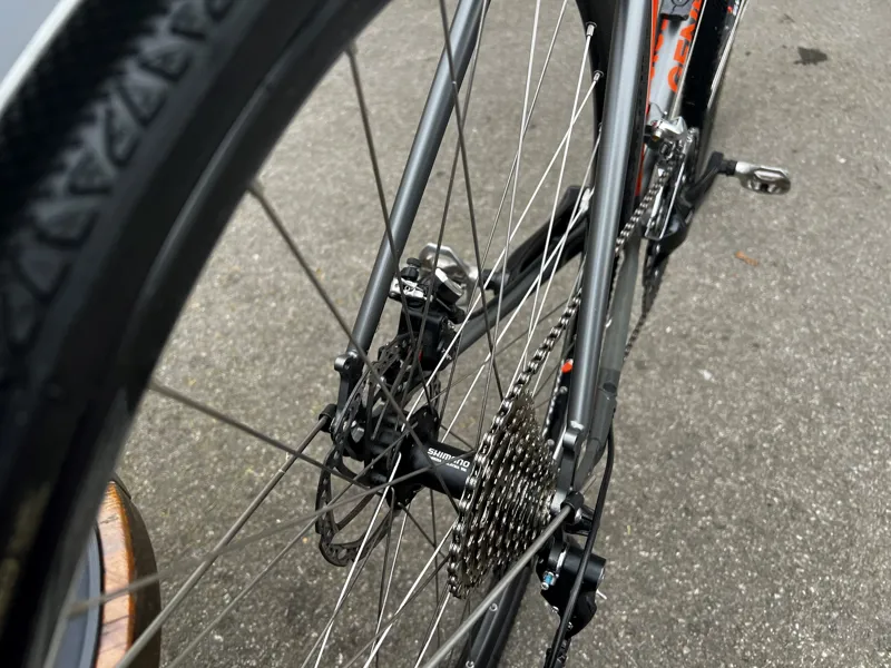 Genesis Croix De Fer 2015 Limted Ed -  Large-1