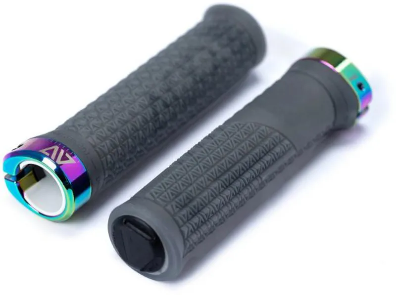 Acid Grips Icon Pro Handlebar Grips in Oilslick/Translucent Black