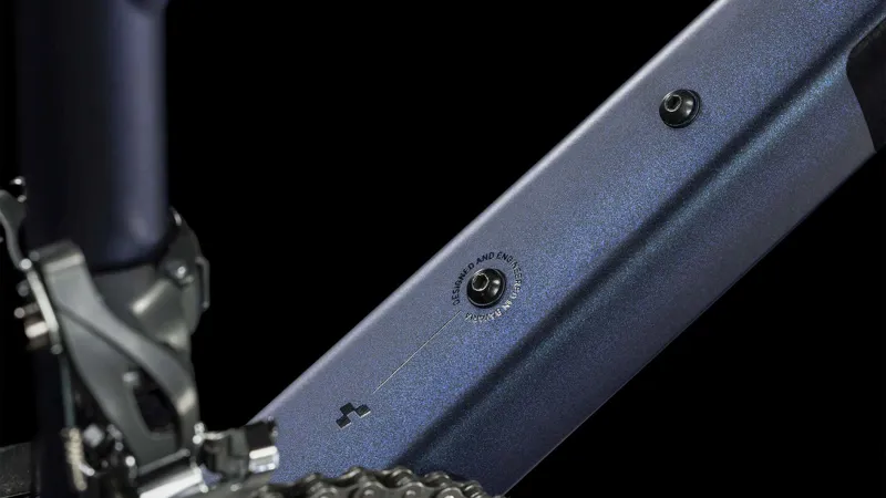 Cube Nulane Flat Bar Road / Gravel Bike in Blue/Black-12