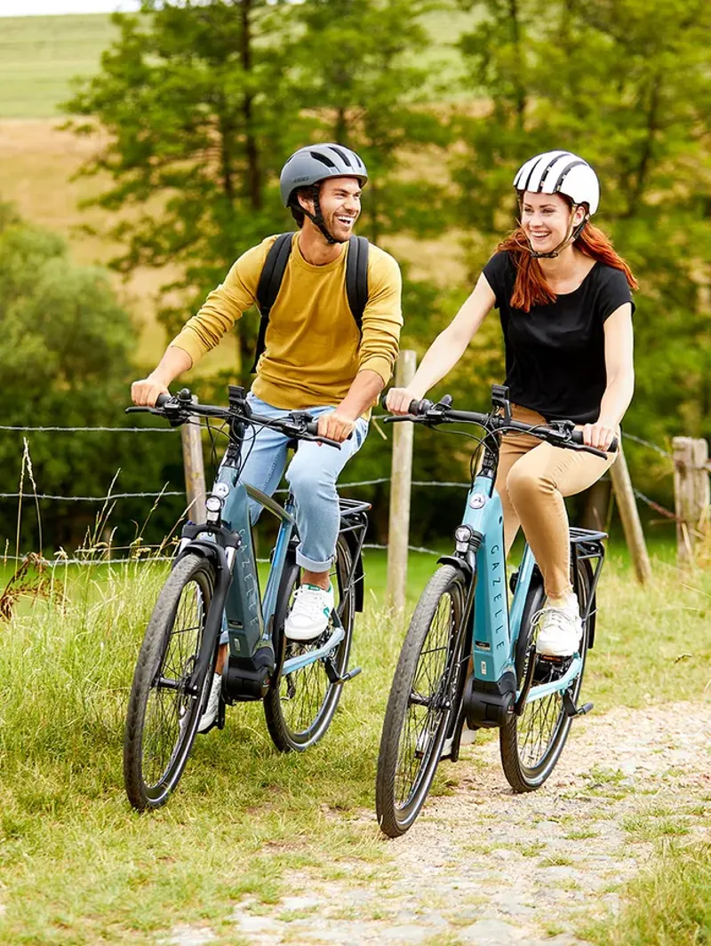 Gazelle Ultimate C5 Low-Step Belt-Drive 625 in Denim Blue-2