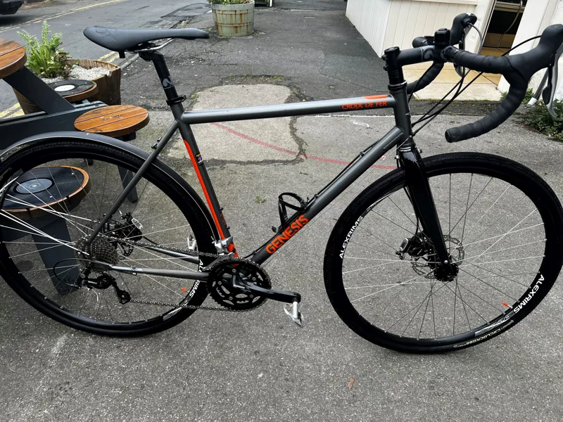 Genesis Croix De Fer 2015 Limted Ed -  Large-5
