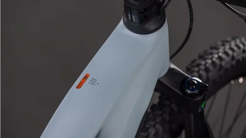 Cube Reaction Hybrid Race 800 E-MTB in Vulcan/Orange-2