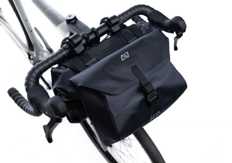Acid Pack Pro 3 Accessory Bag in Black-3