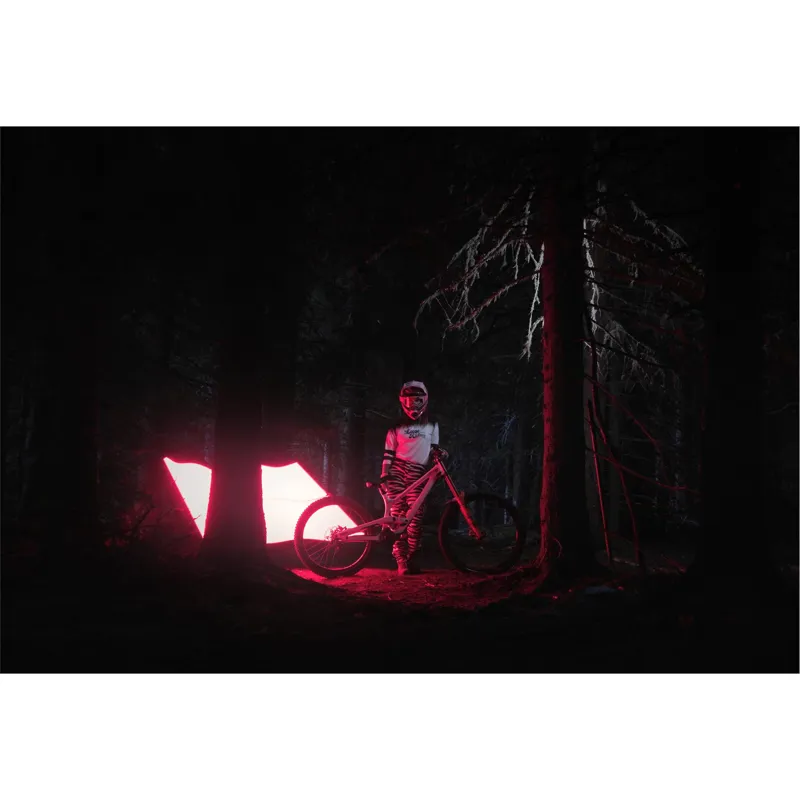 DEITY Supervillain Pedals in Pink-2