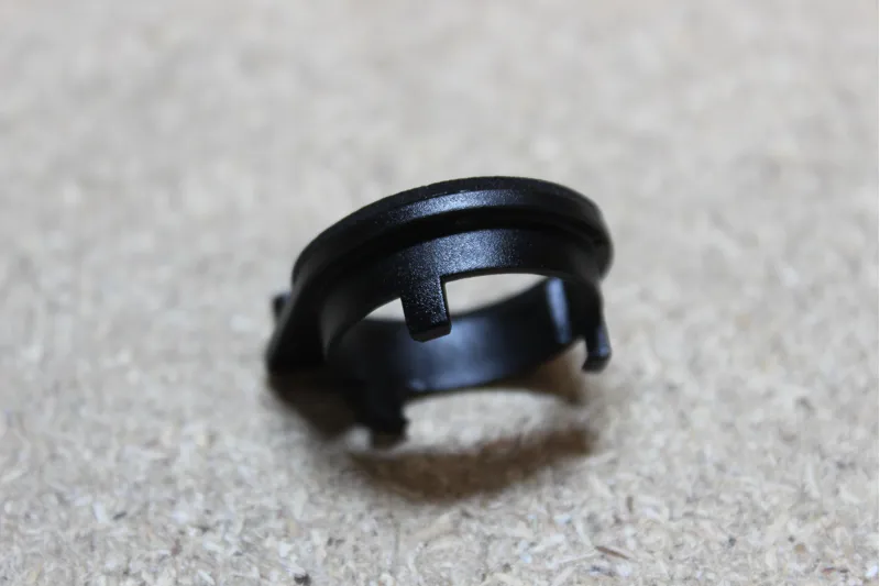 CUBE BATTERY CHARGER FRAME MOUNT BES3-2