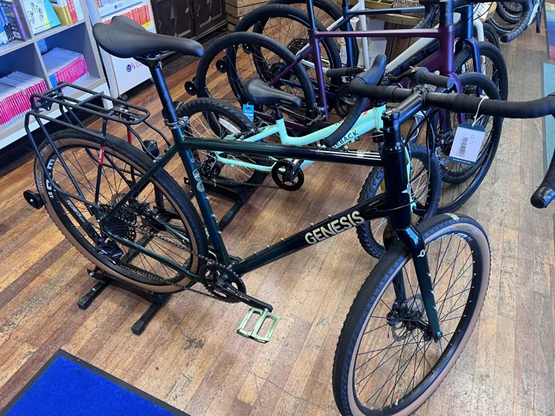 Genesis Fugio 10 - Large - Ex-Hire