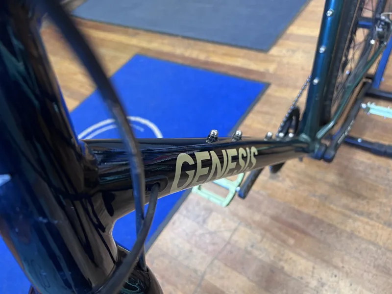 Genesis Fugio 10 - Large - Ex-Hire-4