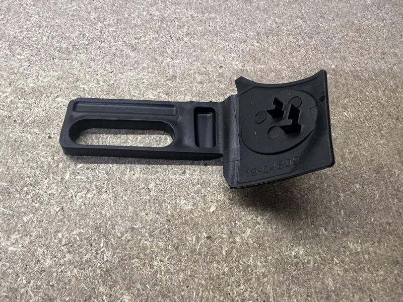 Cube Battery Charger Plug Socket Cover for AMS / Reaction / Touring Hybrid - 3335