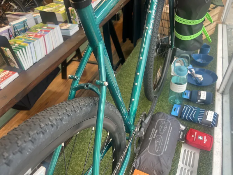 2025 Ex-Hire Genesis Croix De Fer 40 Steel 725 Gravel Bike in Green-5
