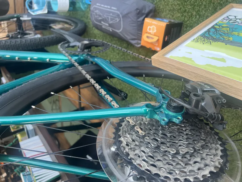 2025 Ex-Hire Genesis Croix De Fer 40 Steel 725 Gravel Bike in Green-6