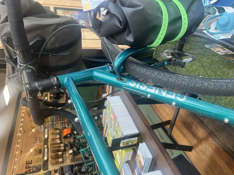 2025 Ex-Hire Genesis Croix De Fer 40 Steel 725 Gravel Bike in Green-8