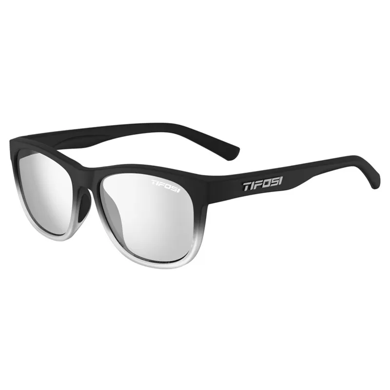 Tifosi Swank Fototec Sunglasses - Black