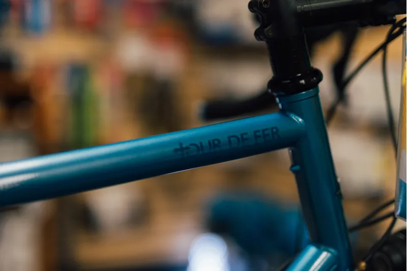 Genesis Tour De Fer 30 XL Touring Bike Blue - Pre-Loved-3