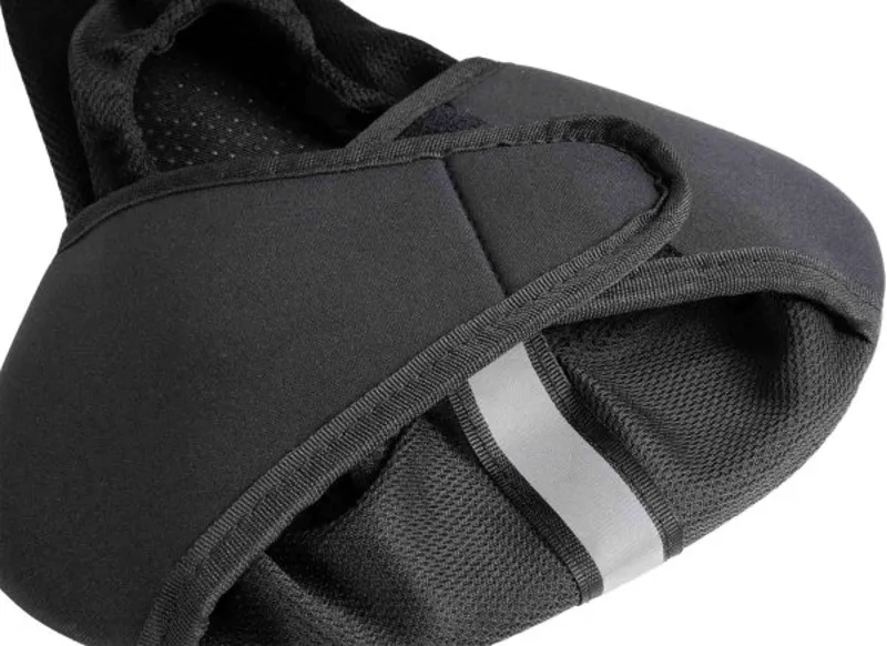 Acid Saddle Cover in Black-8