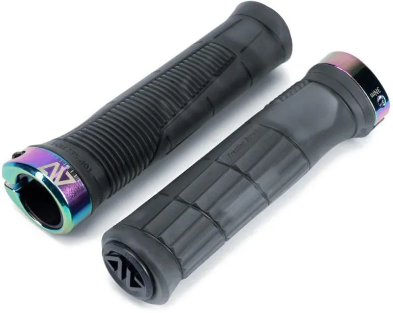 Acid Endure Grips in Translucent Black/Oilslick 