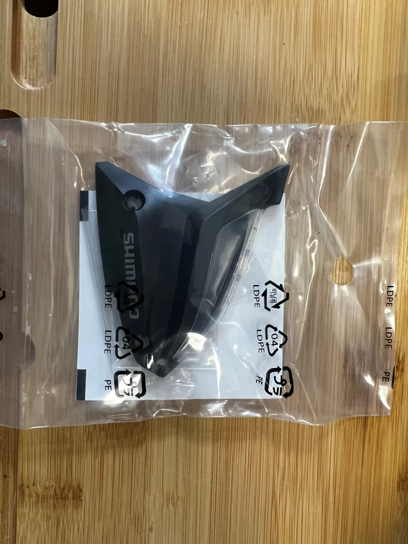 Shimano STEF500-7R4A Upper Cover and Fixing Screw