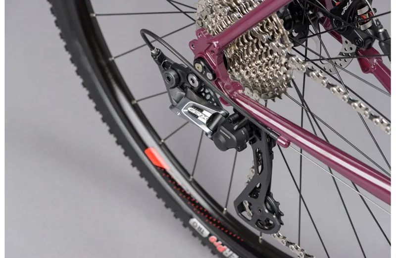 2023 Genesis Croix De Fer 30 Gravel Bike in Purple-12