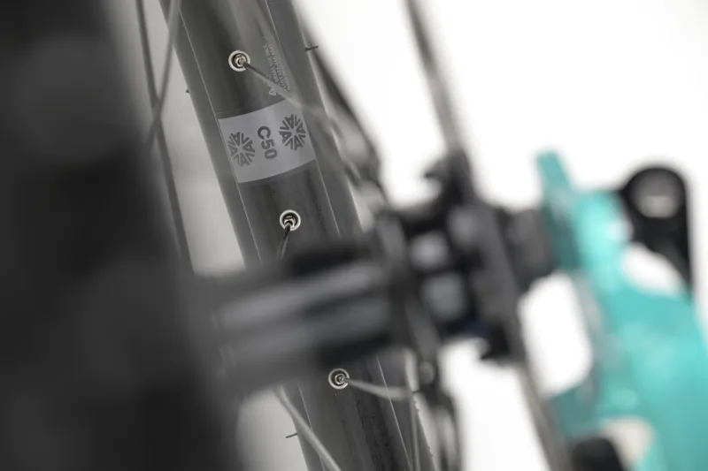 Genesis CDA 20 Gravel Bike in Green-13