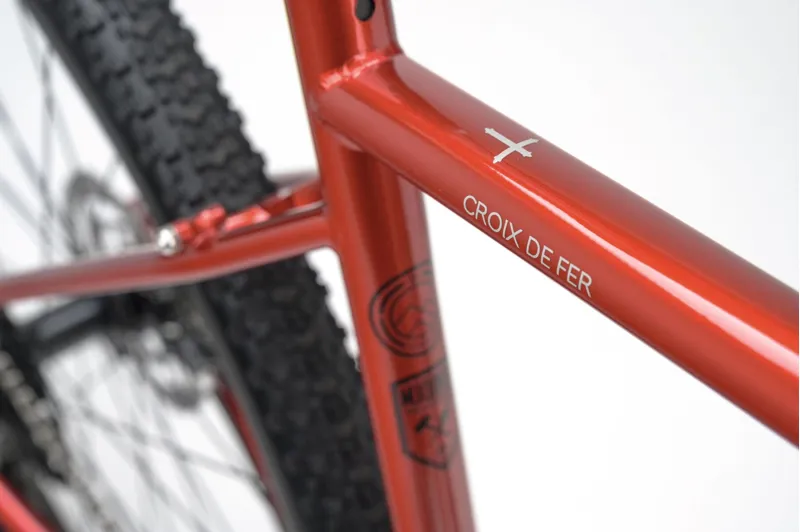 2025 Genesis Croix De Fer 10 Flat-Bar Gravel Bike in Red-6