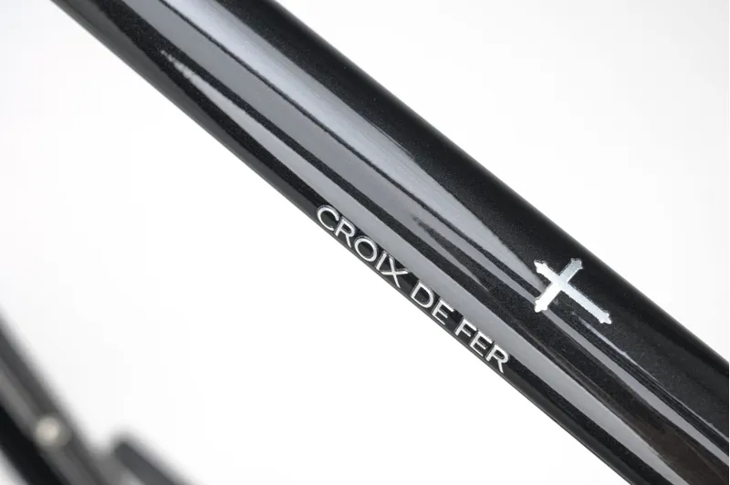 2025 Genesis Croix De Fer 20 Steel Gravel Bike in Black-10