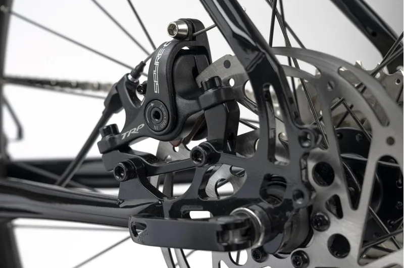 2025 Genesis Croix De Fer 20 Steel Gravel Bike in Black-11