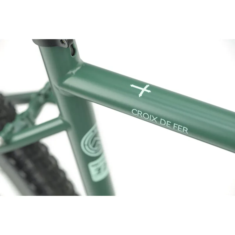 Genesis Croix De Fer 20 725 in Dark Green-2