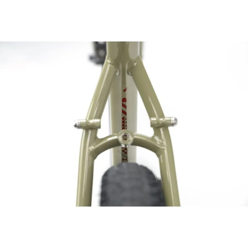 2025 Ex-Hire Genesis Croix De Fer 30 Steel Gravel Bike in Grey-12