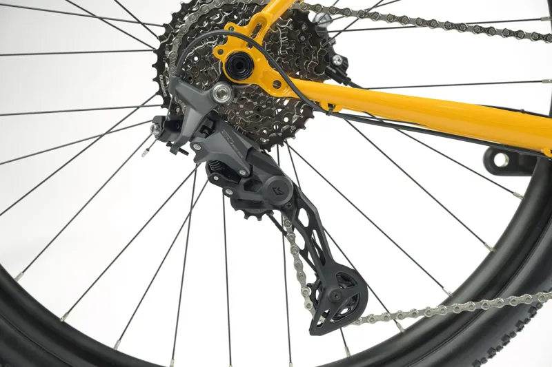 Genesis Croix De Fer 30 in Yellow-4