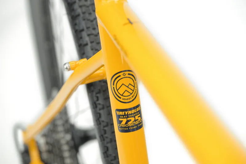 Genesis Croix De Fer 30 in Yellow-6
