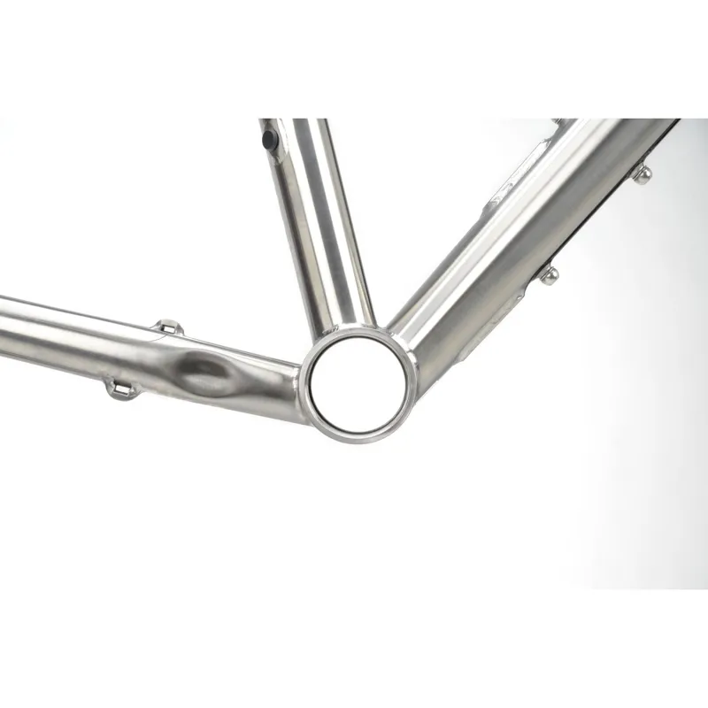 2025 Genesis Croix De Fer 931 Frameset in Silver