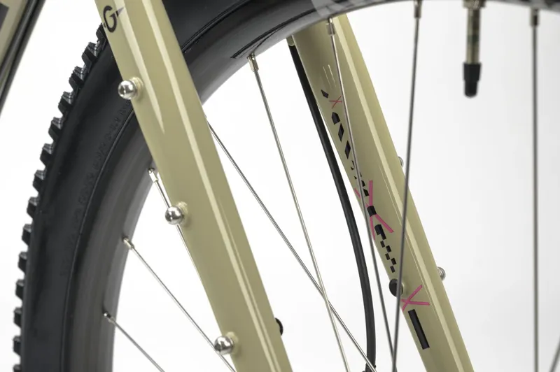 2025 Genesis Vagabond 10 Gravel Bike in White-4