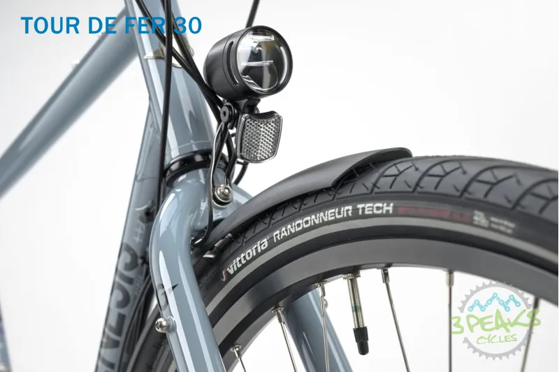 2025 Genesis Tour De Fer 30 Touring Bike in Grey-6