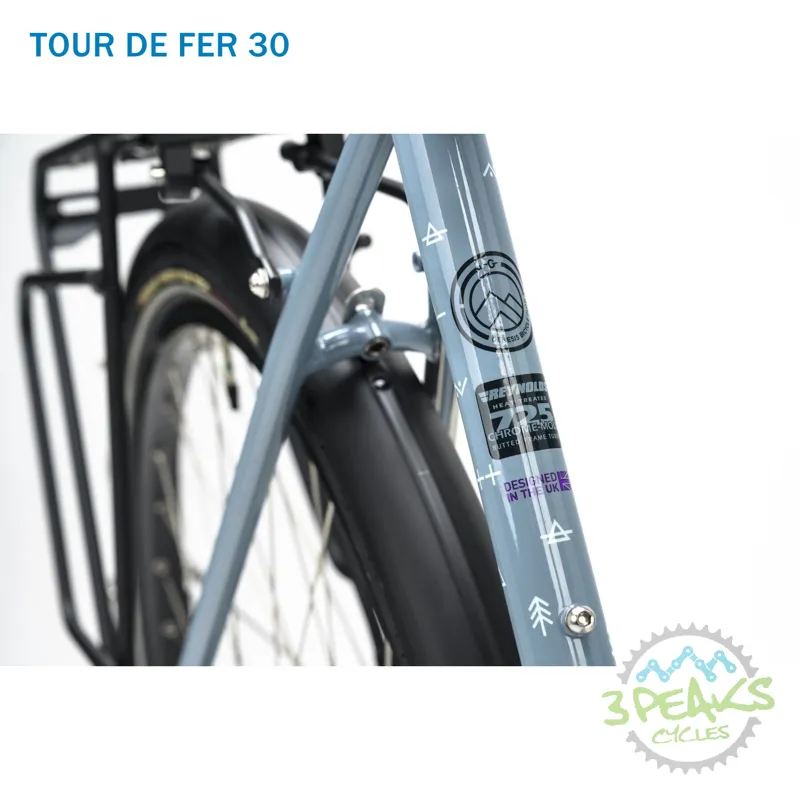 2025 Genesis Tour De Fer 30 Touring Bike in Grey-10