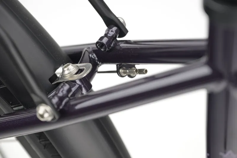 Genesis Tour de Fer 30 in Purple-9