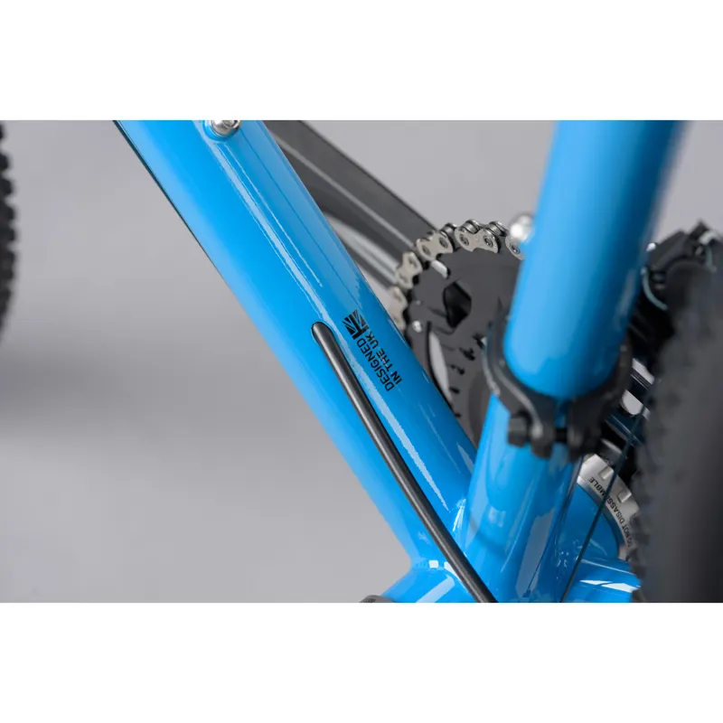2023 Genesis Croix De Fer 40 Steel Gravel Bike in Blue-9