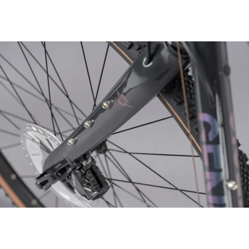 2023 Genesis Croix De Fer 50 Gravel Bike in Black-11