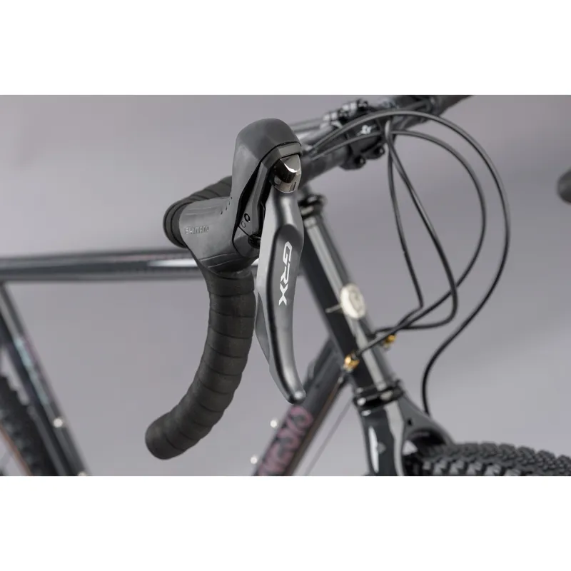 2023 Genesis Croix De Fer 50 Gravel Bike in Black-12